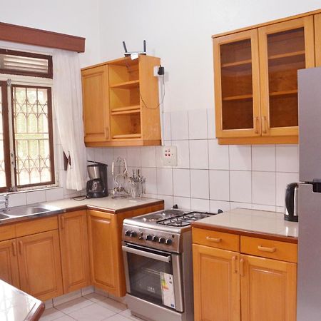 Corinya Serviced Apartments Entebbe Chambre photo