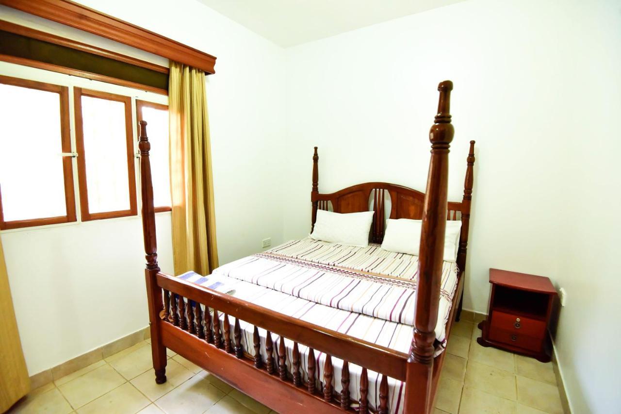 Corinya Serviced Apartments Entebbe Extérieur photo