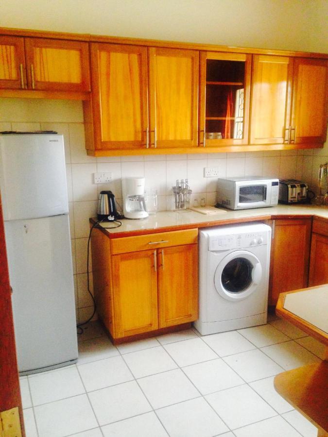 Corinya Serviced Apartments Entebbe Extérieur photo