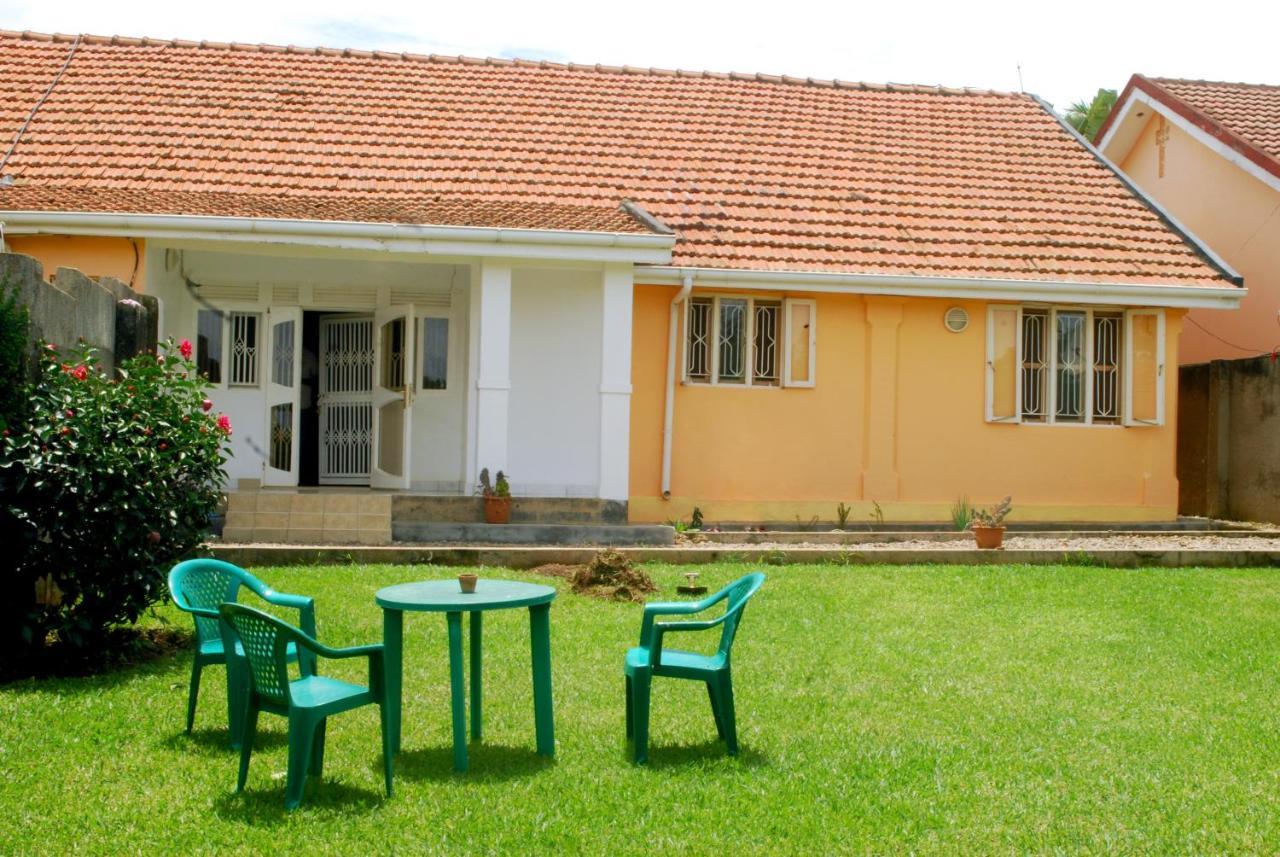 Corinya Serviced Apartments Entebbe Extérieur photo