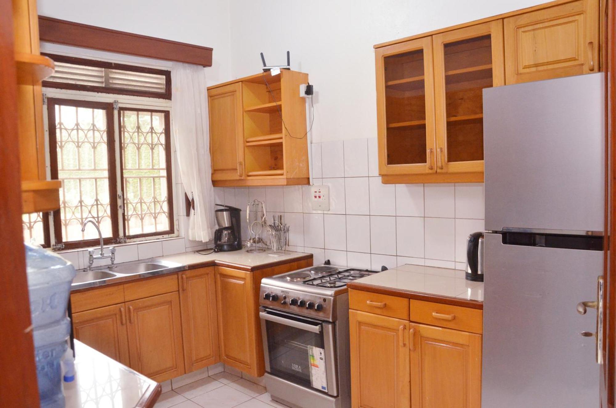 Corinya Serviced Apartments Entebbe Chambre photo